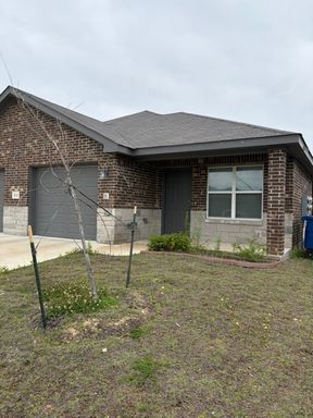 Offers highly attractive modern living options and a very peaceful suburban atmosphere – photo 1