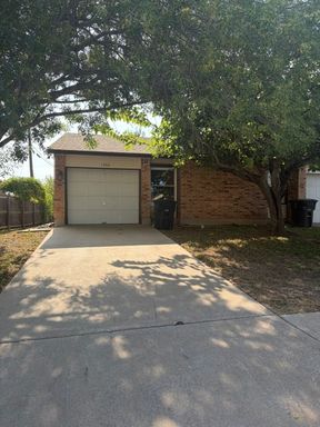 Comfortable, Convenient Living Just Minutes from Fort Hood – photo 1