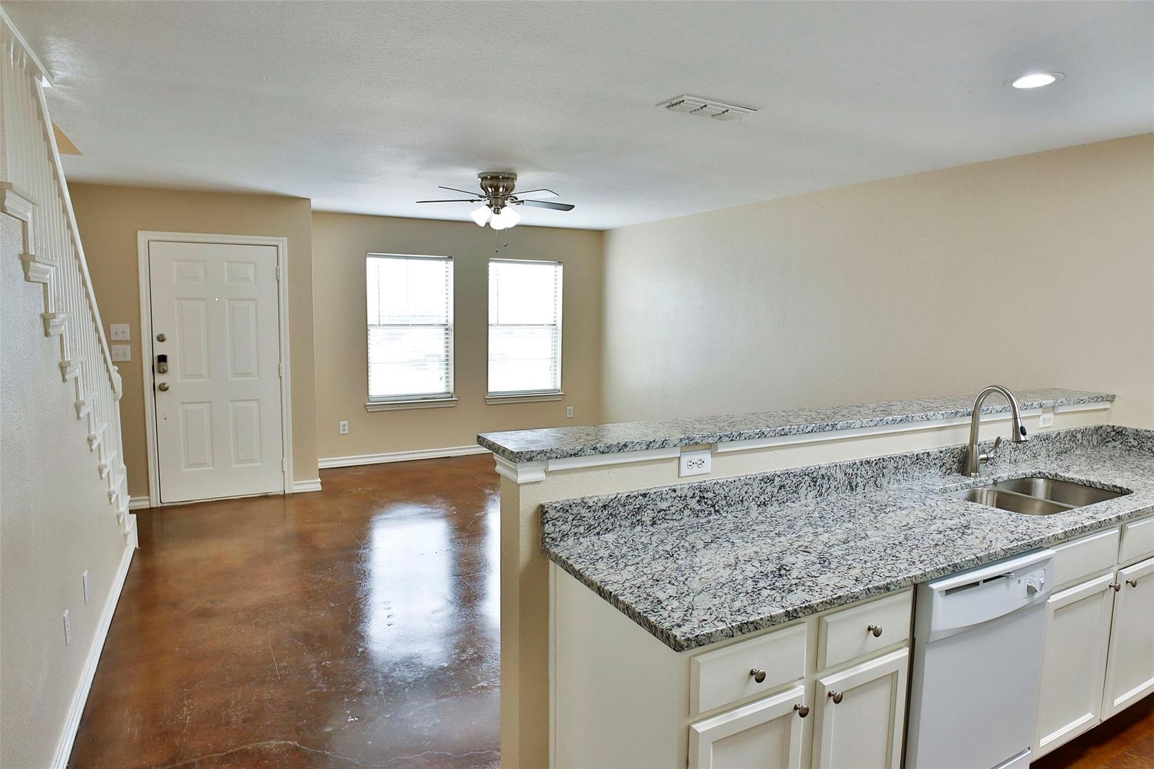 7725 Stanley Court 3 of 11