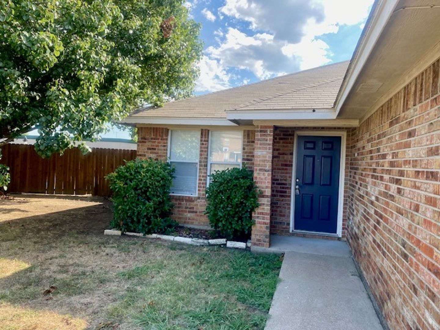 Burleson House: 305 Schumacher