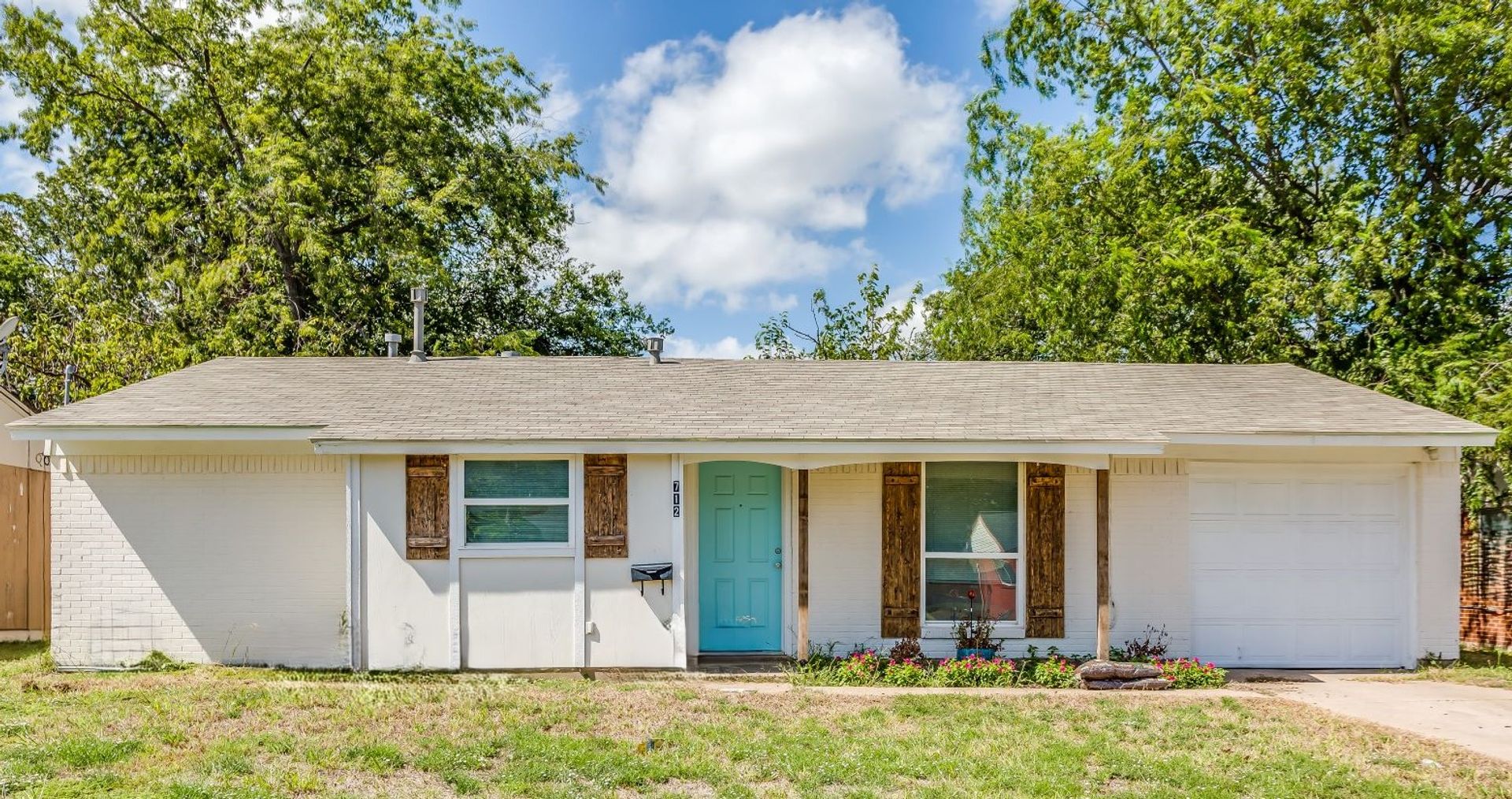 Burleson House: 712 SW Sunset