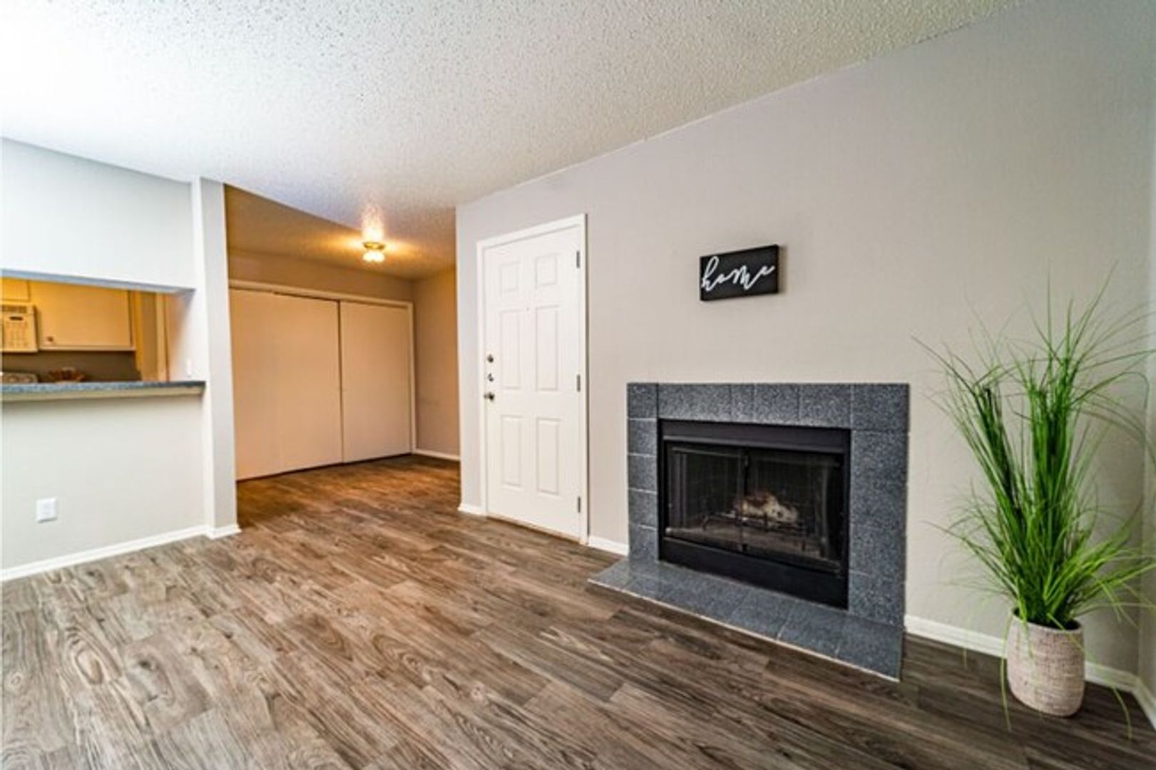 Granbury Apartment: 1525 E. 2nd Street