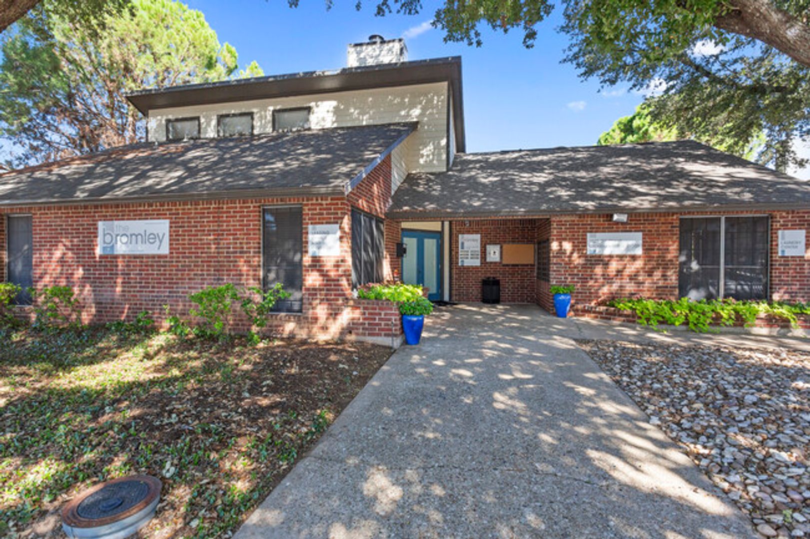 Granbury Apartment: 1525 E. 2nd Street