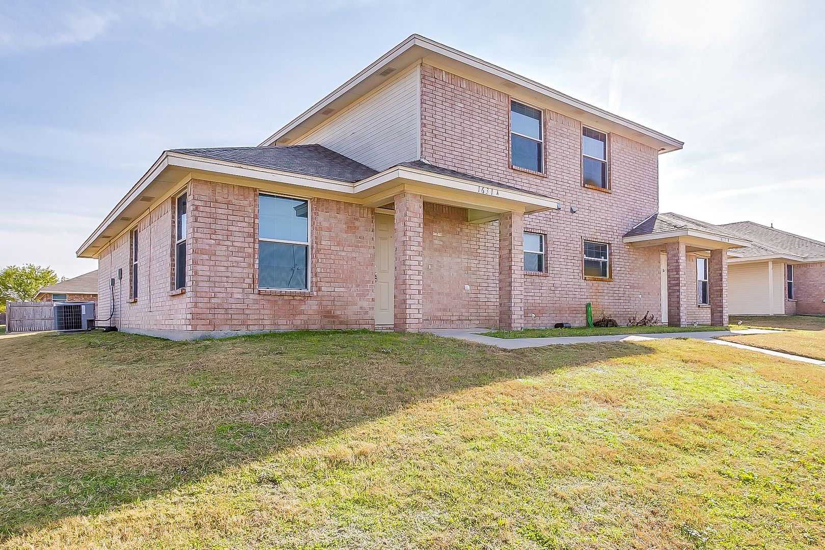 Burleson Apartment: 139 W. Ellison St.