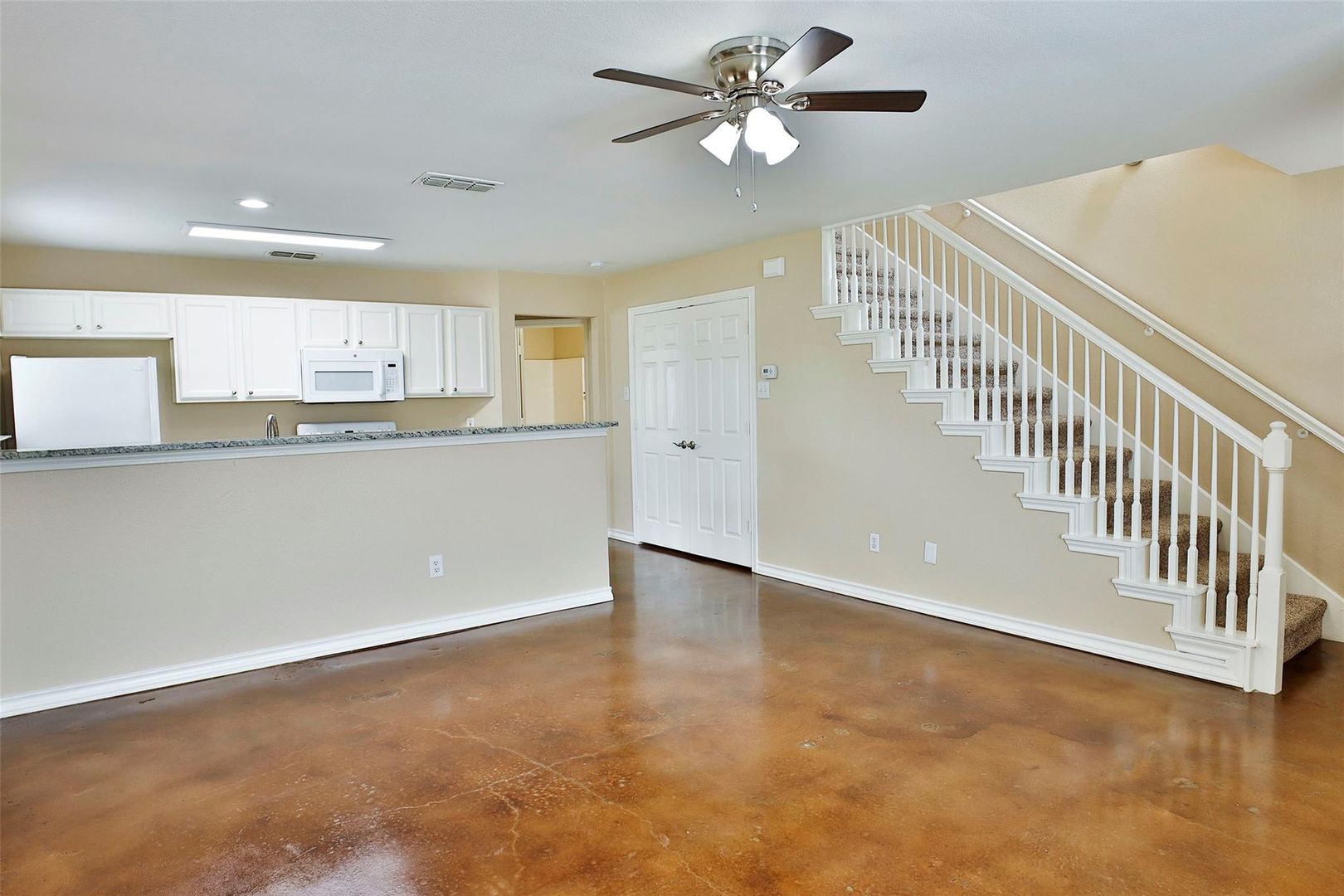 7725 Stanley Court 5 of 11