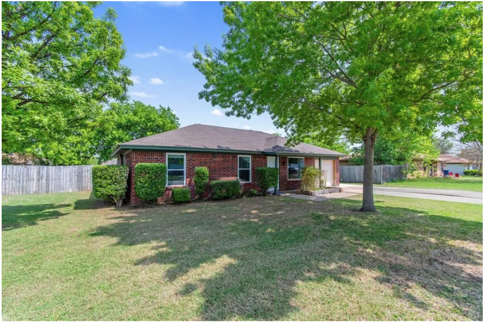 Burleson House: 433 White Oak