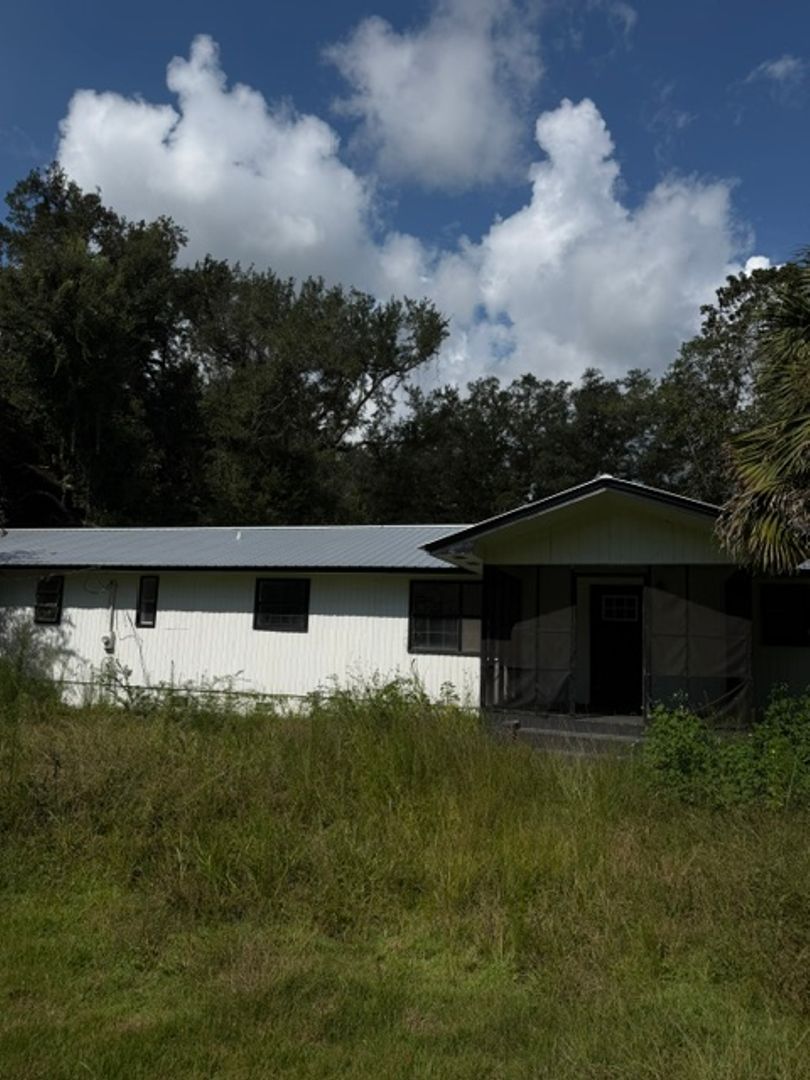 Tallahassee House: 784 Benjamin Chaires Rd