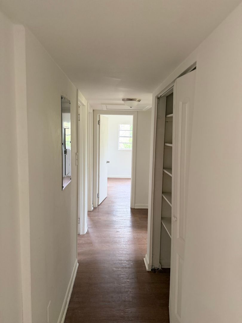 Tallahassee House: 914 Coble Dr