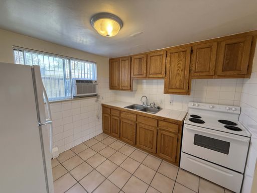 Franklin Apartments – photo 1