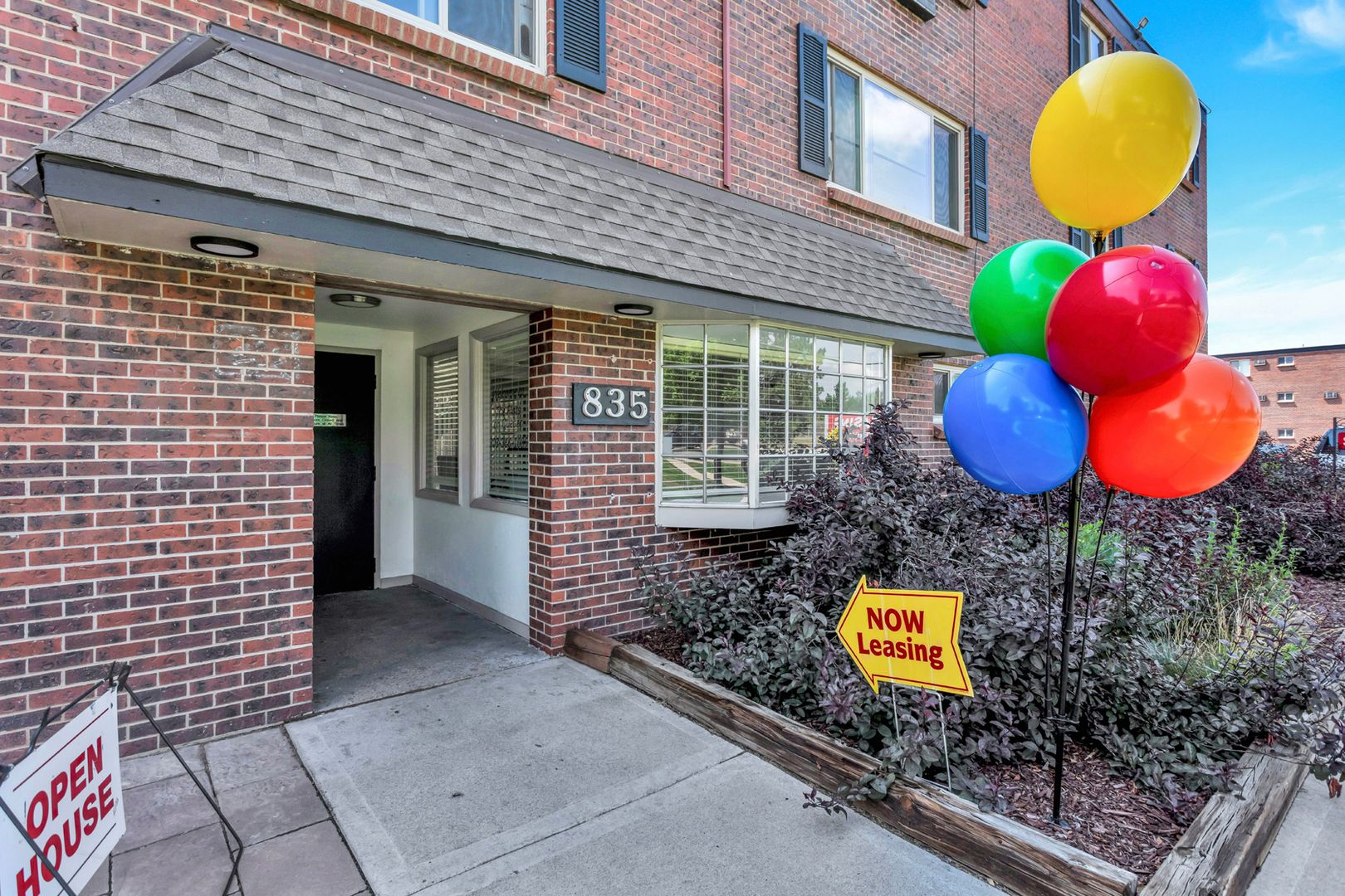 Denver Apartment: 835 South Quebec Street