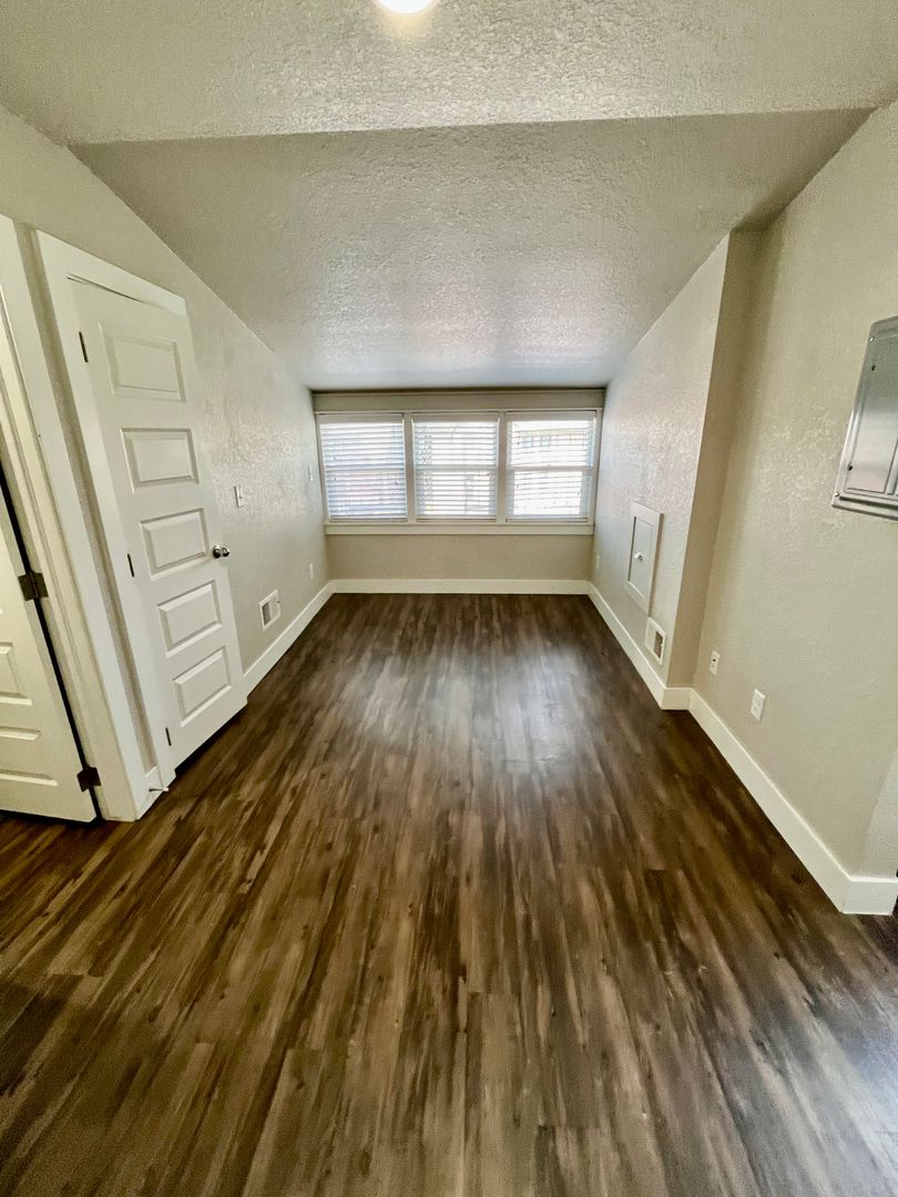 Denver Apartment: 1559 Vine Street