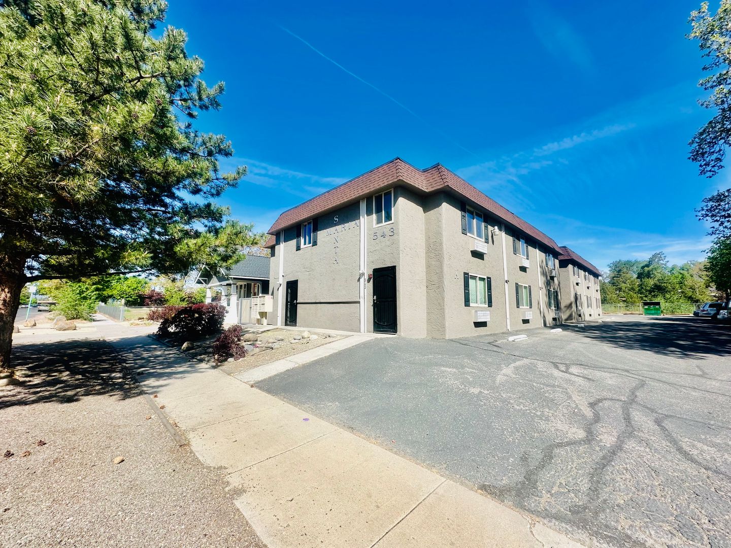 Reno Apartment: 543 W 6th St