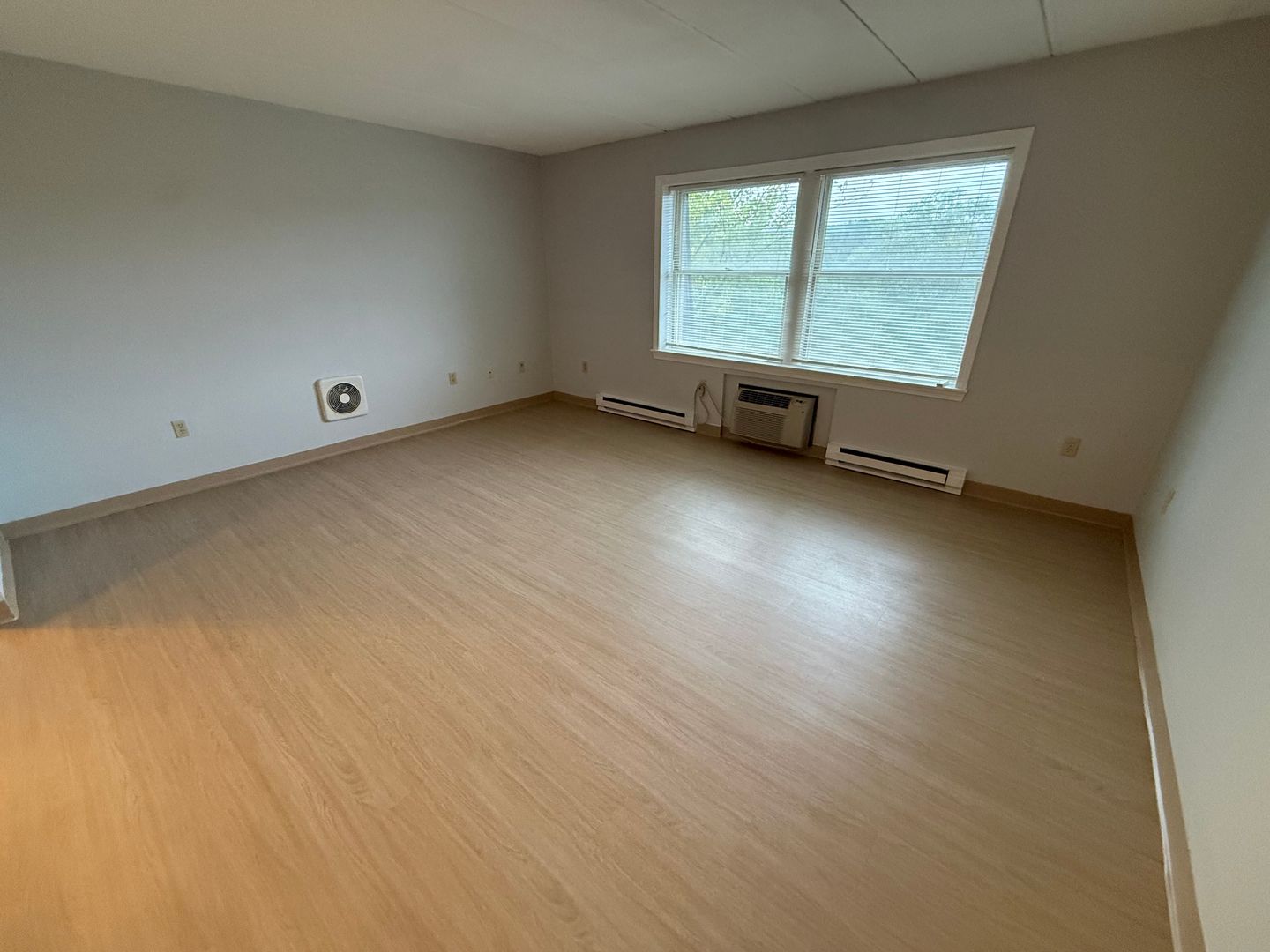 555 Worcester Street SREC Worcester LLC 5 of 8