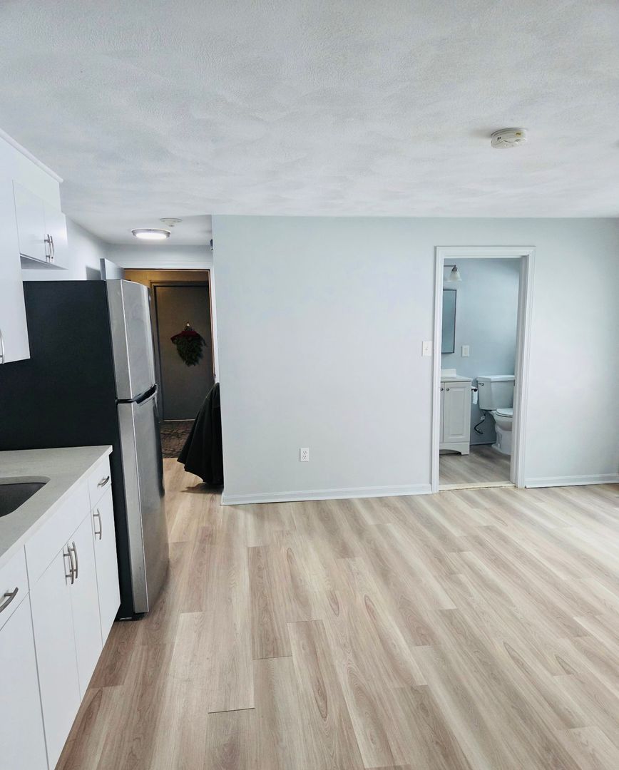 West Boylston Apartment: 272 Worcester St