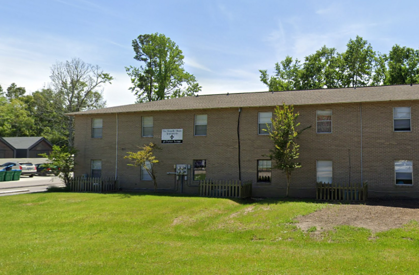 Ocean Springs Apartment: 318 Porter Avenue