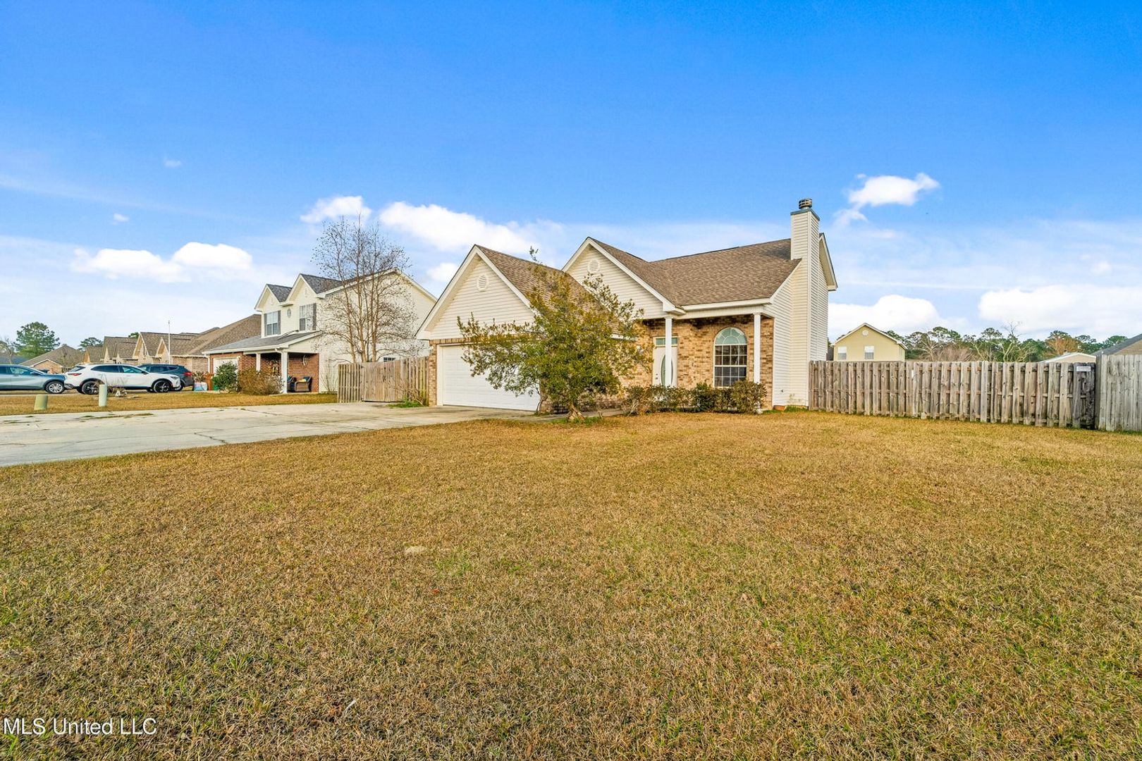 D'Iberville House: 14040 Seymour Drive