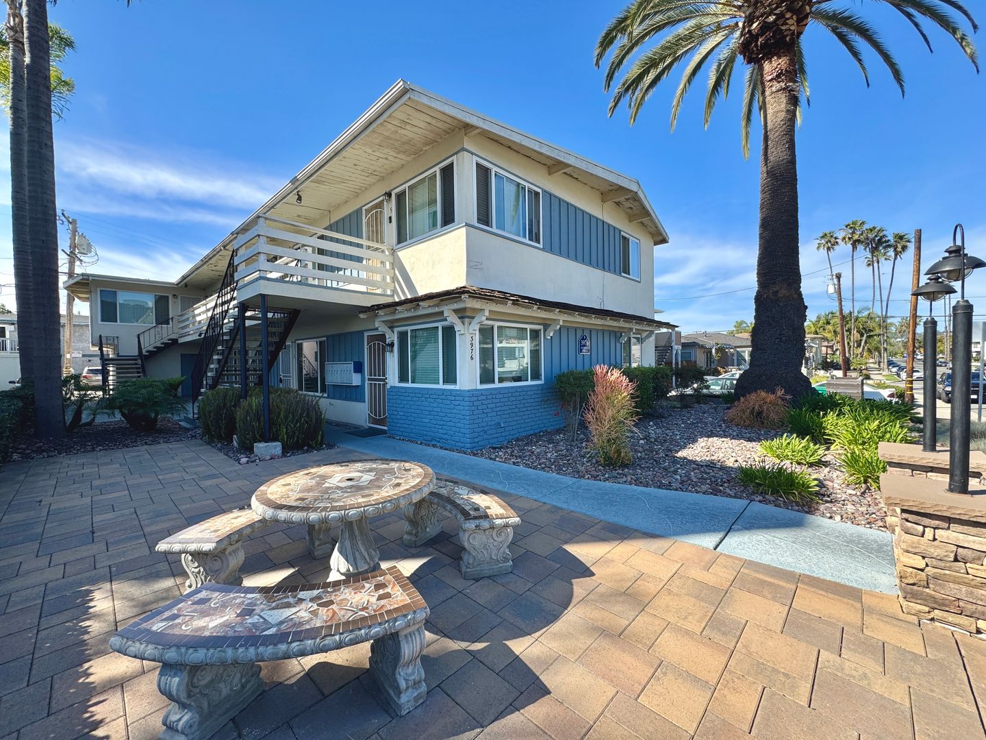 San Diego Apartment: 3976 Morrell Street, #4