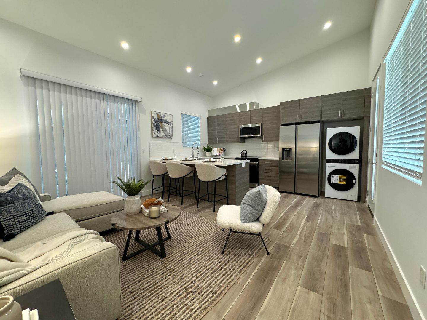 SAN DIEGO Apartment: 4027-4029 33RD ST