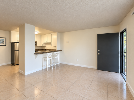 1BD/1BA Pacific Beach Gem – Close to Beach, Bay & Garnet Ave! Perfect Spot for $2,665/mo! – photo 1
