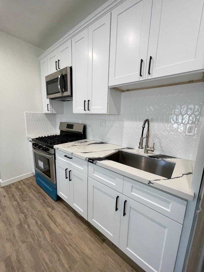 SAN DIEGO Apartment: 3701-3707 ALABAMA ST