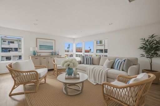 Luxury Beach Townhouse with Panoramic Ocean Views! 3BD/3BA - North Pacific Beach! – photo 1