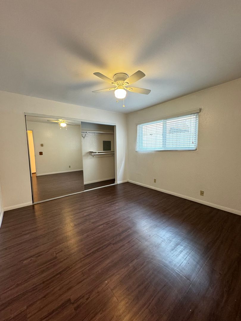 San Diego Apartment: 4223 5th Ave.