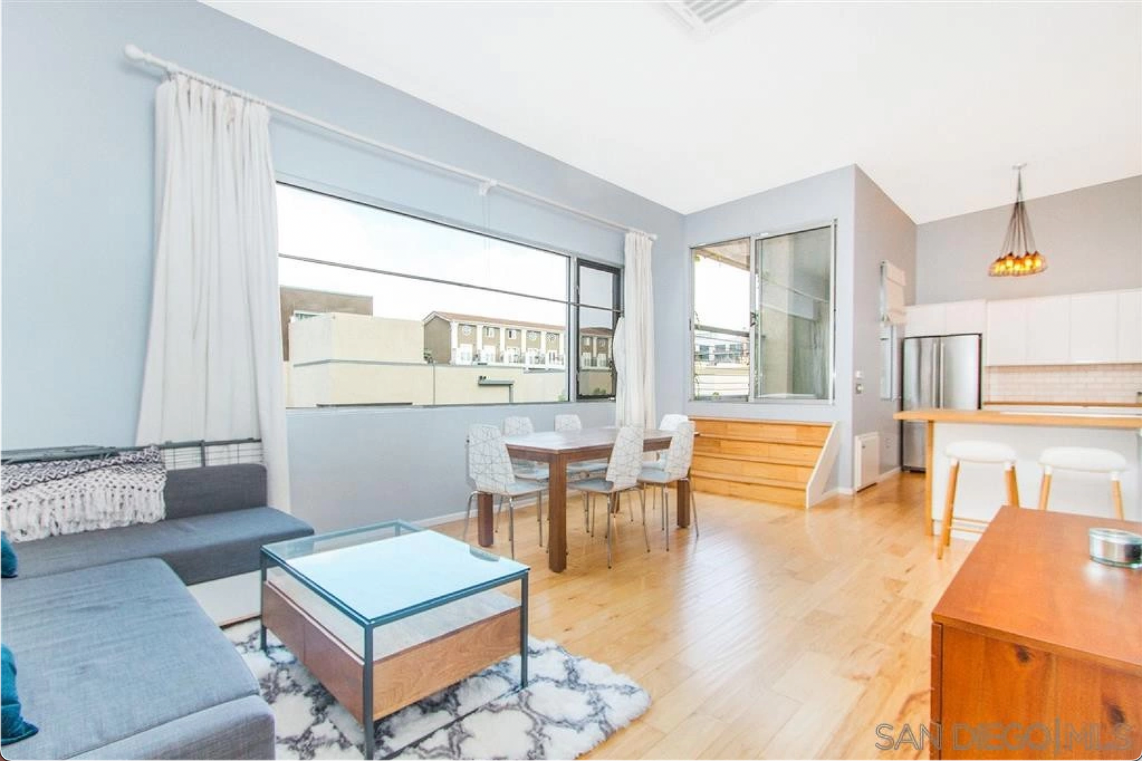 San Diego Condo: 1601 Kettner Blvd #25