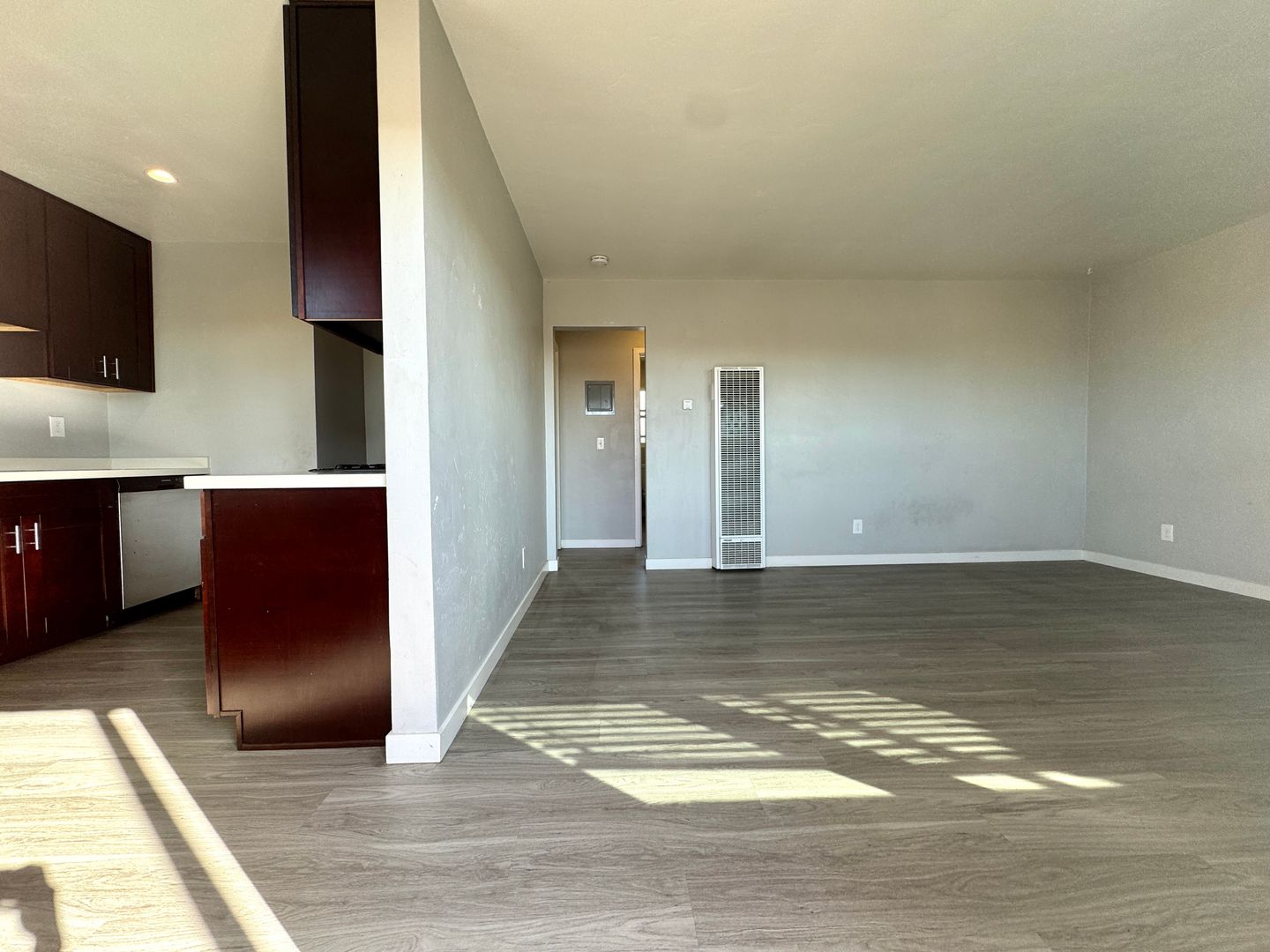 San Diego Apartment: 4728 POINT LOMA AVE