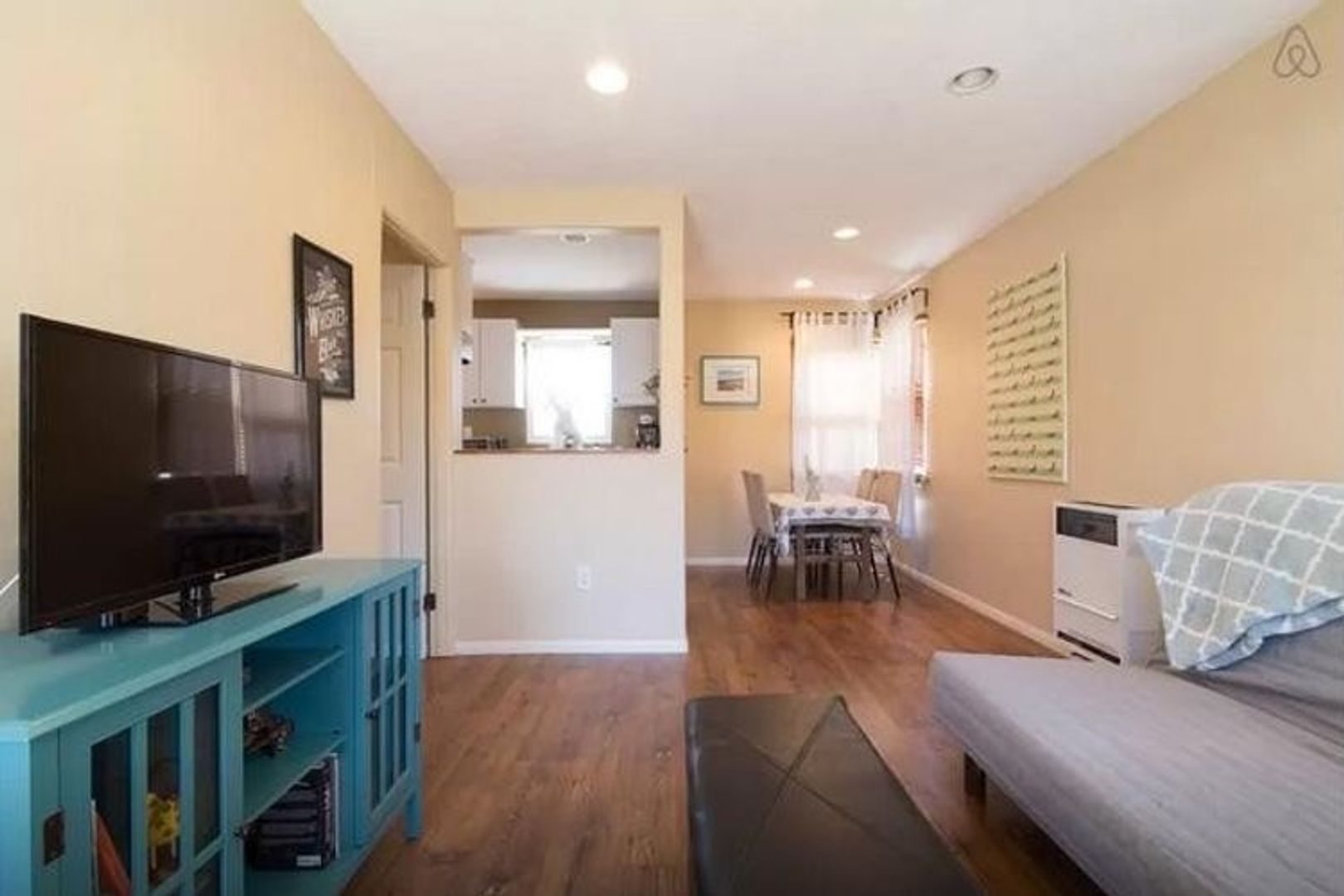 San Diego Apartment: 4447 Cherokee Ave.