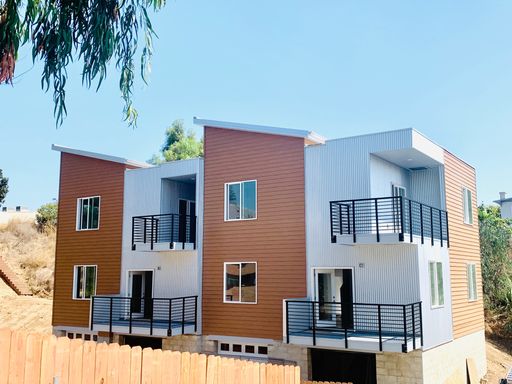 3BD/2BA DUPLEX AVAILABLE IN GOLDEN HILL! - Available October - $4,450/mo! – photo 1