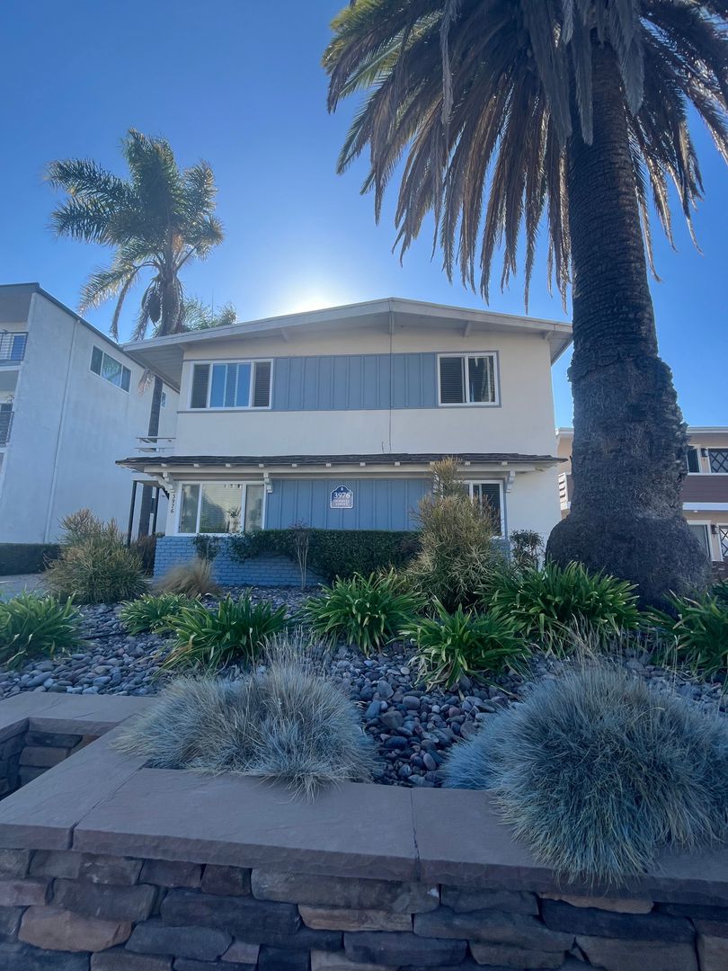 San Diego Apartment: 3976 Morrell Street, #8