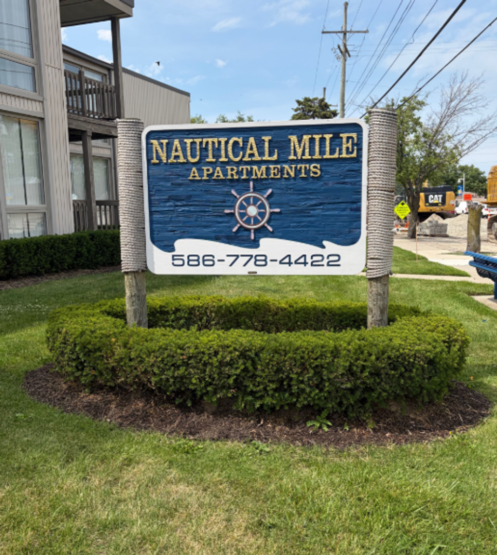 St. Clair Shores Apartment: 24901 Jefferson Avenue