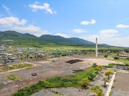 Industrial Yard Space Available for lease in Lahaina!