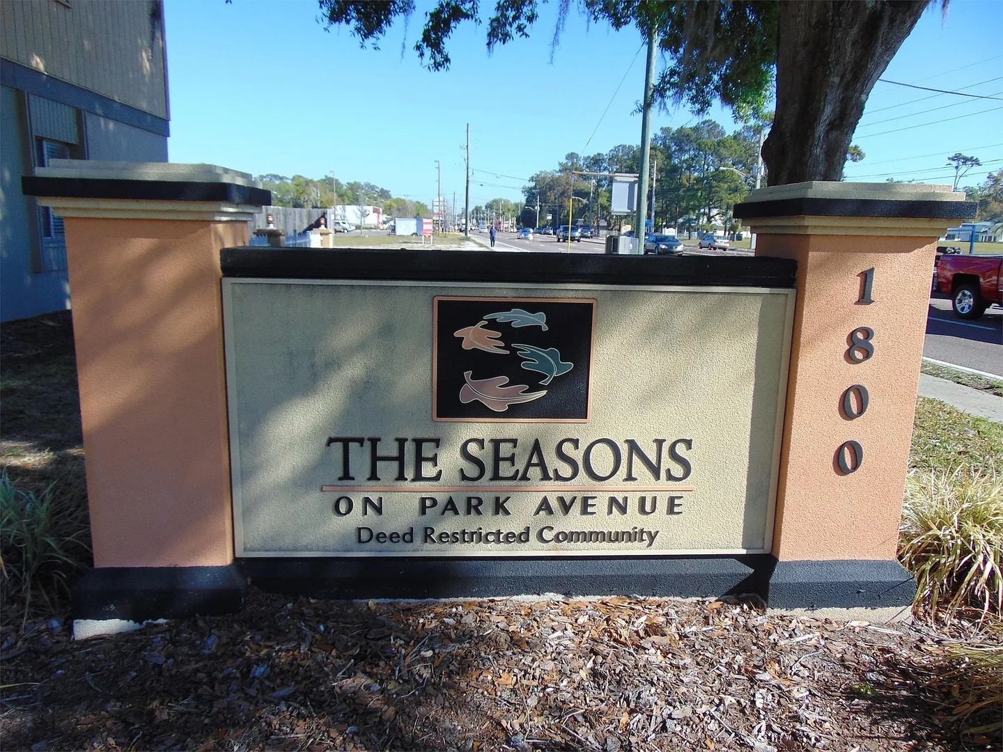 Orange Park Condo: 1800 Park Ave