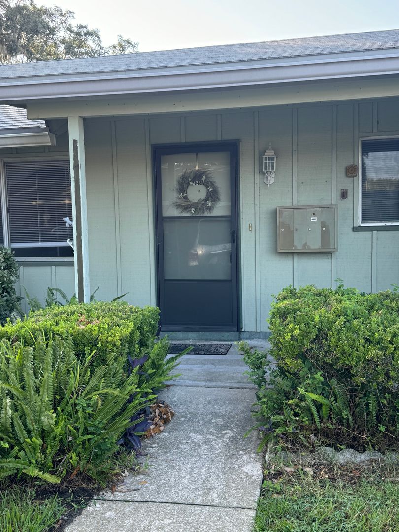 ORANGE PARK Townhome: 1255 THE GROVE RD