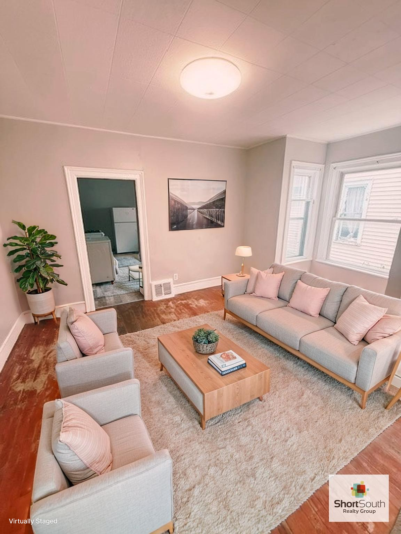 Grand Rapids Apartment: 950 Davis Ave NW
