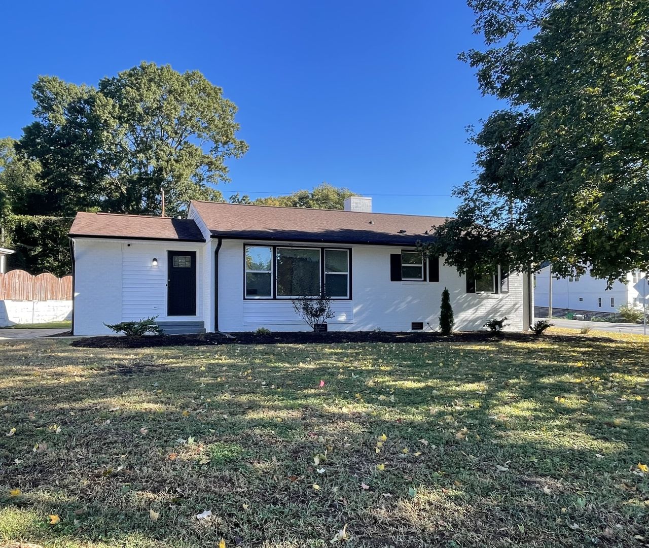 Charlotte House: 2301 Shamrock Dr,