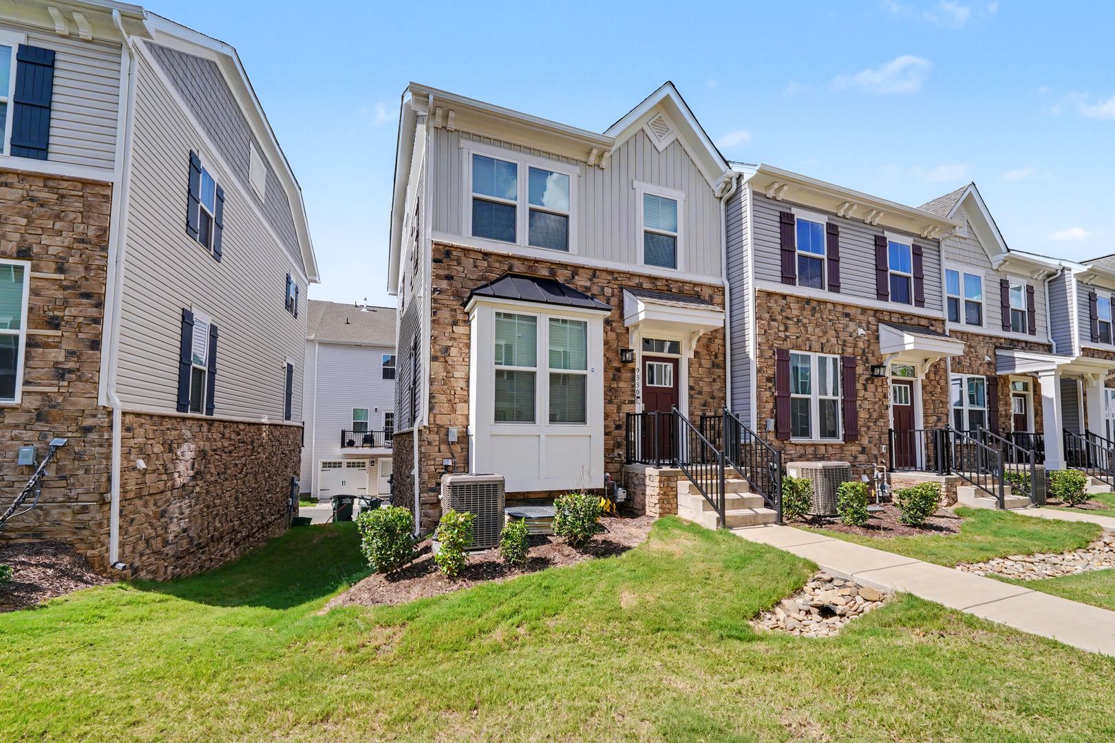 Charlotte Townhome: 9330 Mallard Mills Dr