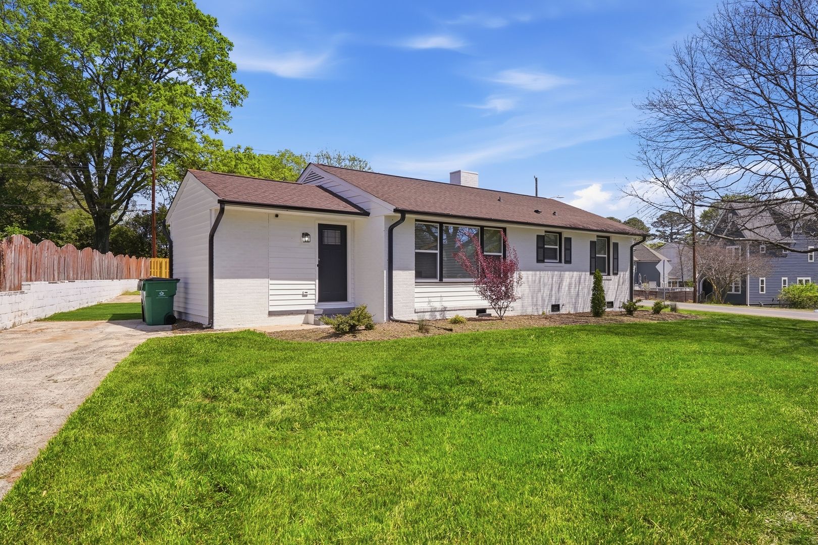 Charlotte House: 2301 Shamrock Dr,