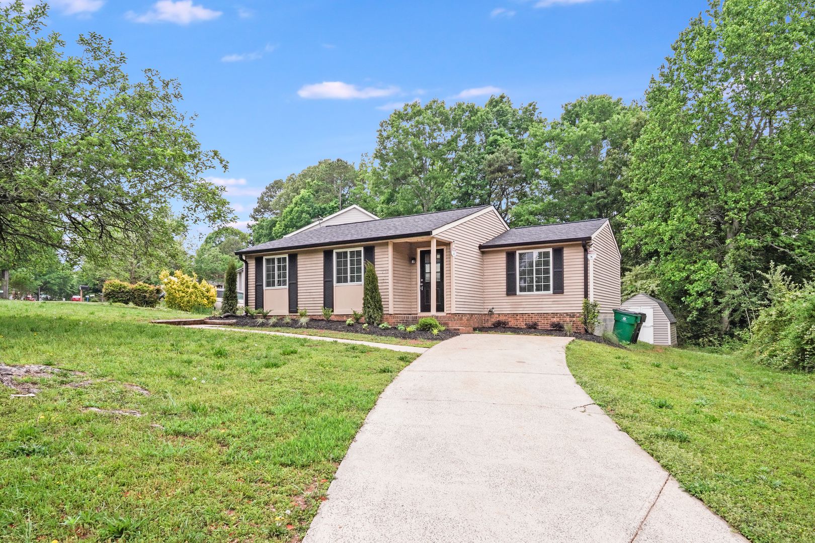 Charlotte House: 5001 Forest Mountain Ct