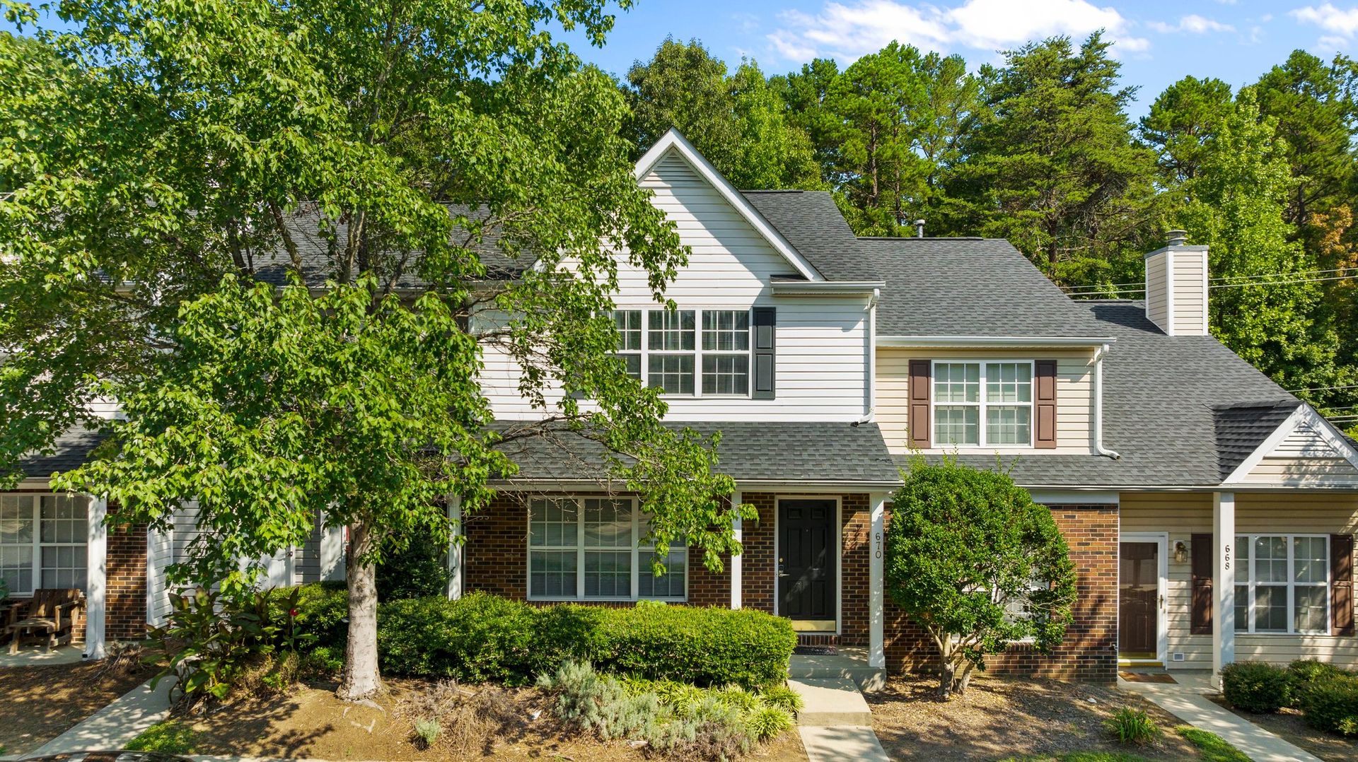Charlotte Townhome: 670 Emerald Cove Dr