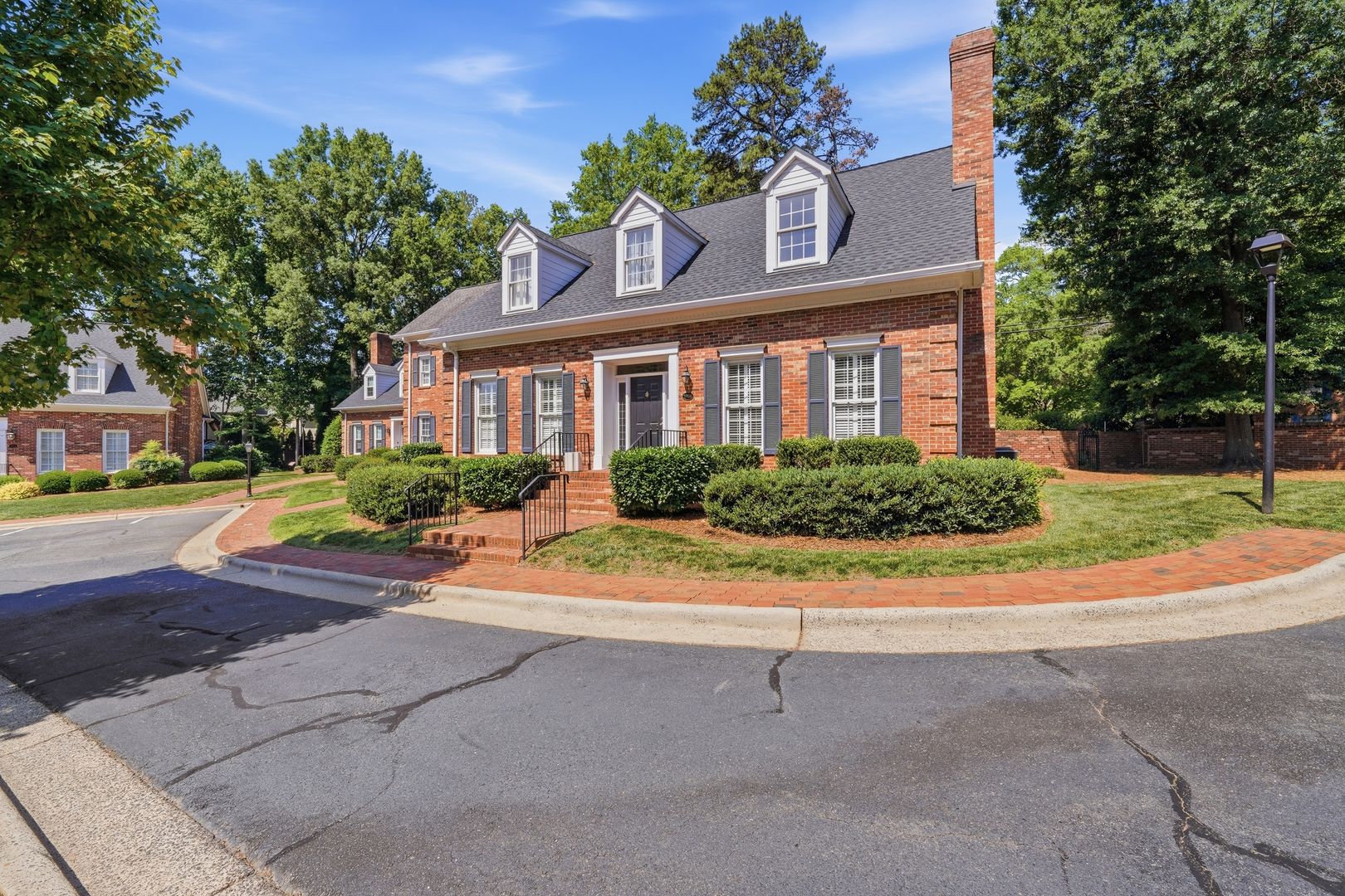 Charlotte House: 5906 Sharon Hills Rd,