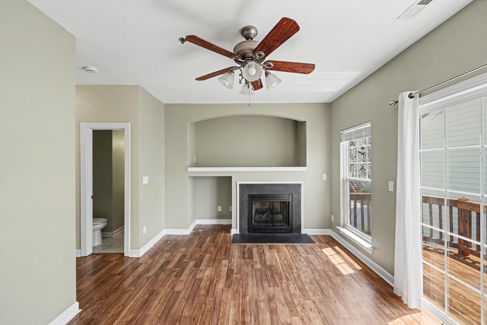 Charlotte House: 6424 Royal Celadon Way,