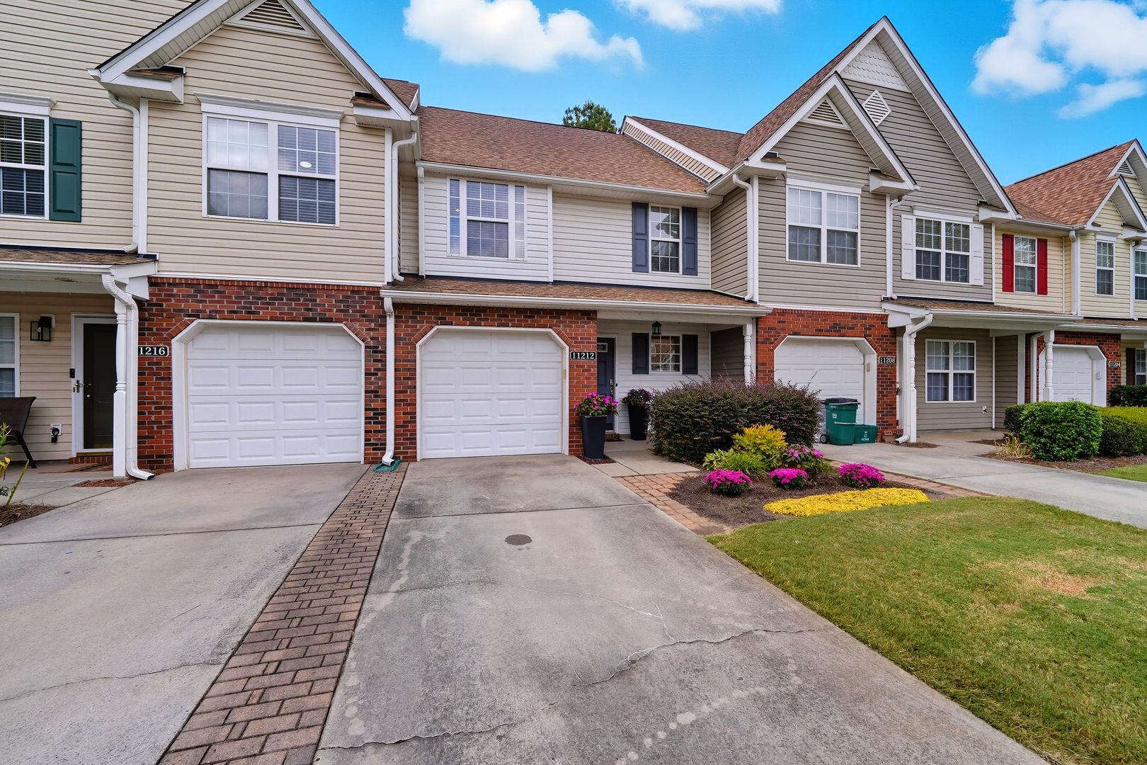 Charlotte Townhome: 11212 Blake Port Ct.