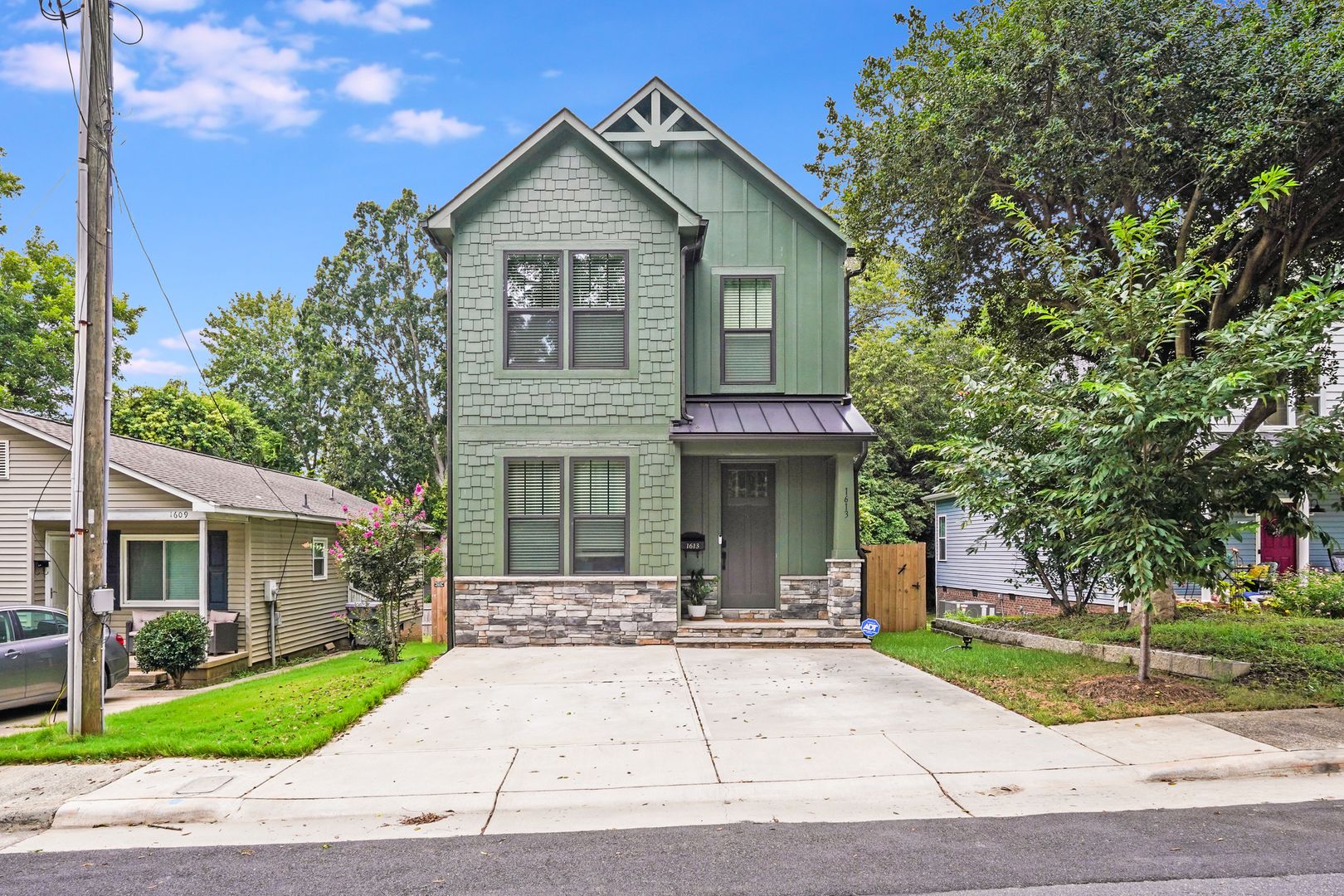 Charlotte House: 1613 N Mcdowell Street,