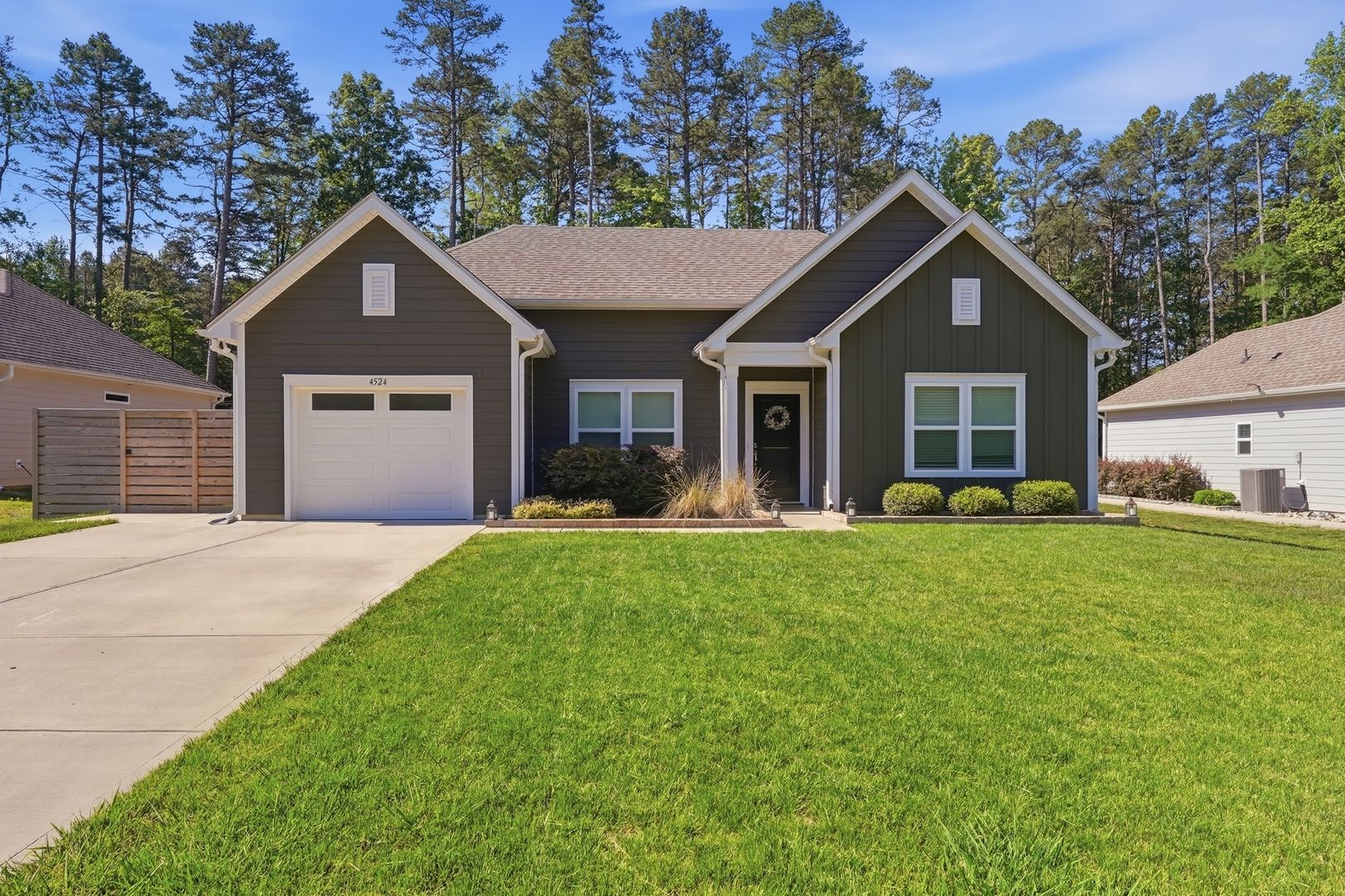 Charlotte House: 4524 Mountain Island Dr,