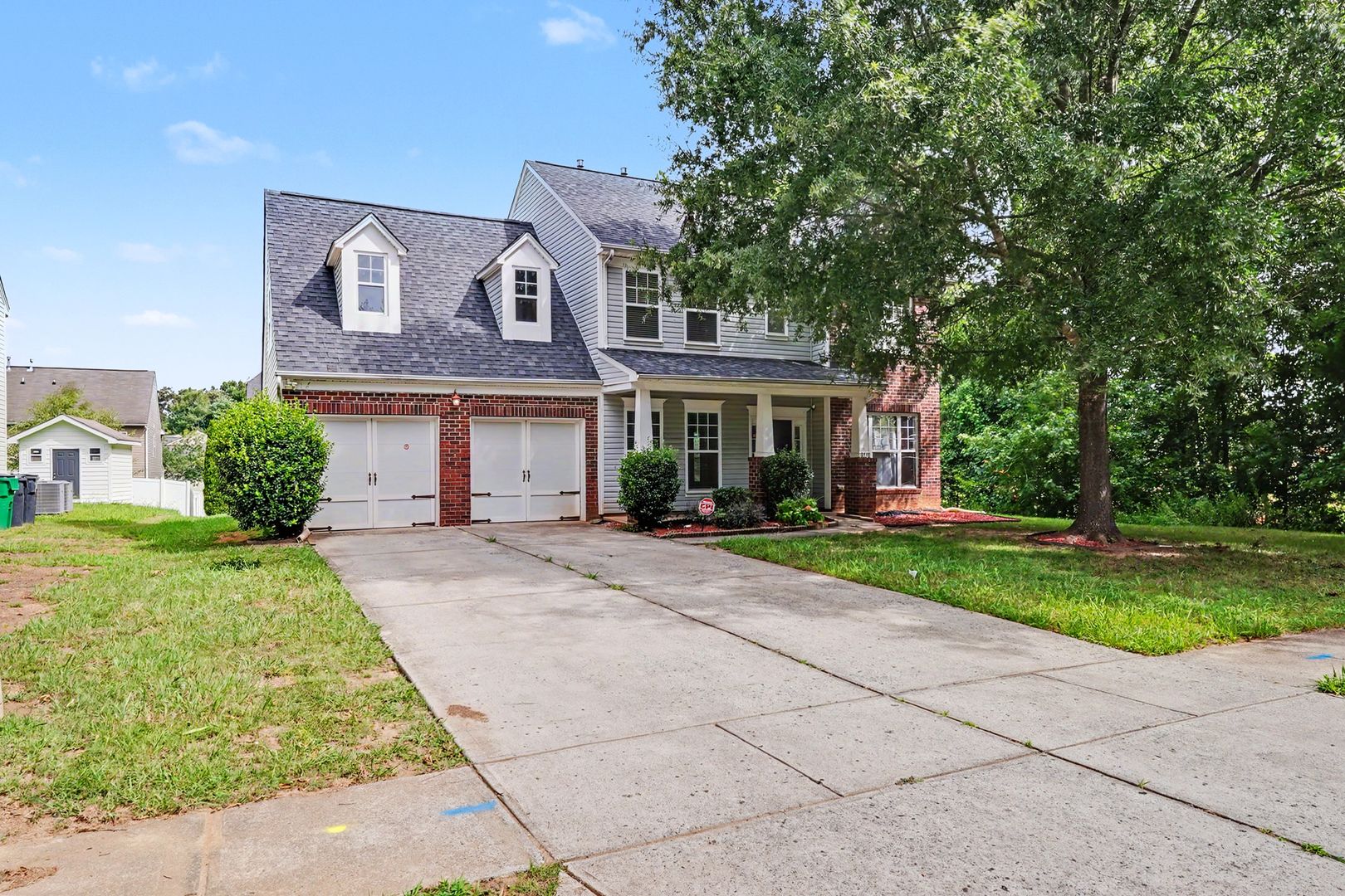 Charlotte House: 3111 Gloxinia Rd,
