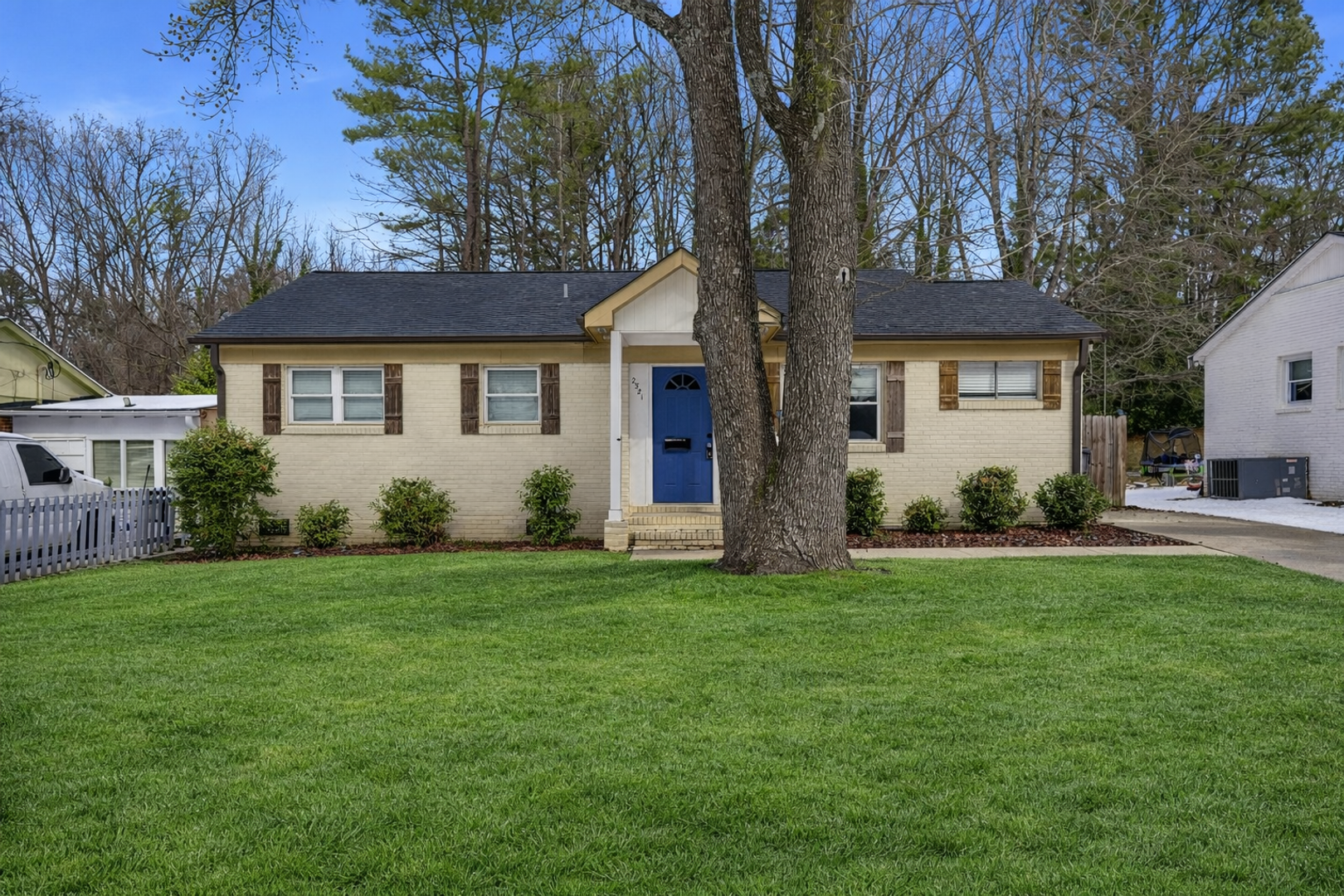 Charlotte House: 2521 Dora Drive