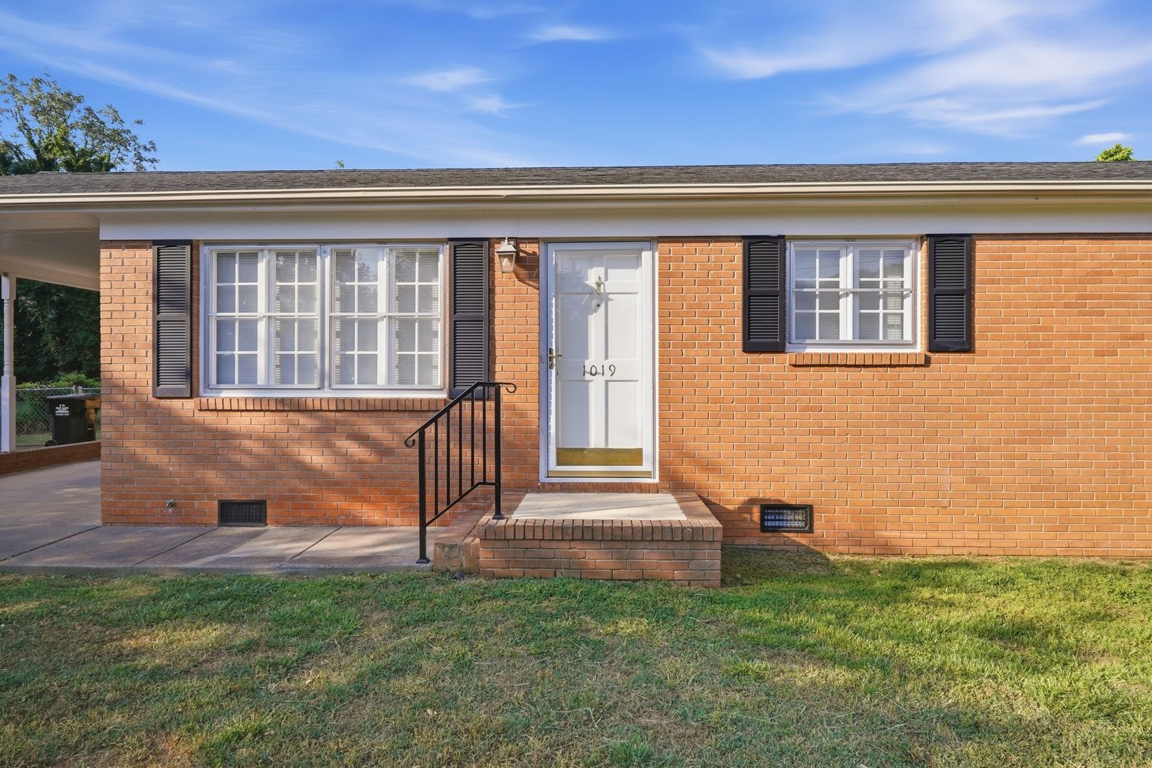 Gastonia House: 1019 Carmel Dr