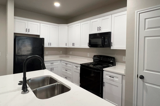 B2-R – photo 1